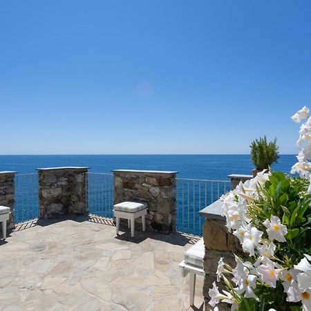 La Mala - Camere Di Charme Vernazza Luaran gambar